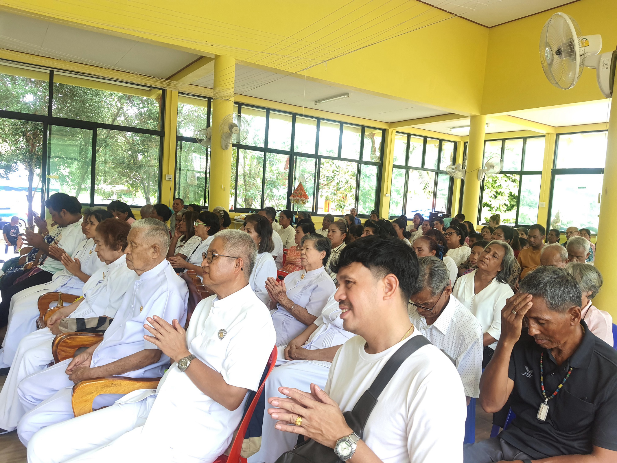 ภาพร่วมพิธีกรรมที่พักสงฆ์เคียนตูชัย