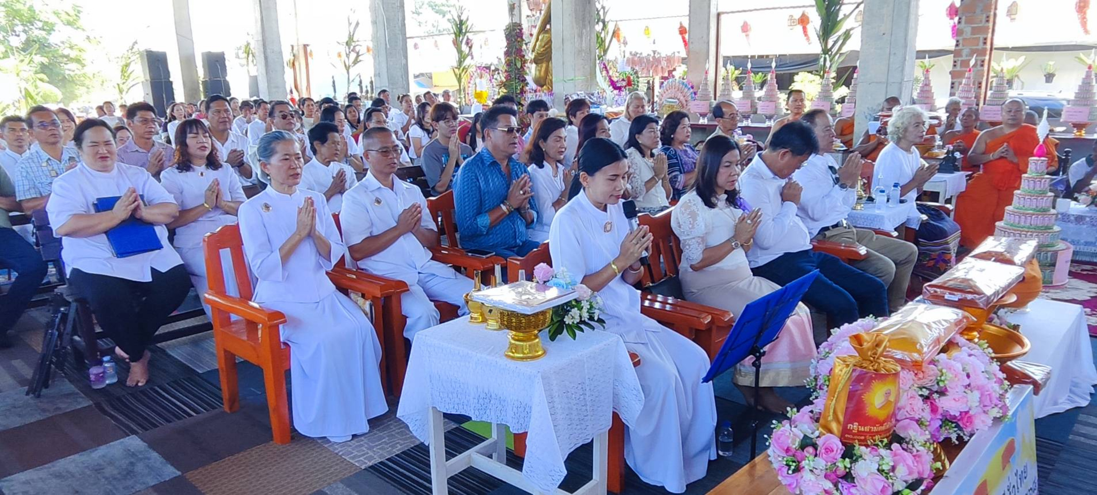 ภาพร่วมพิธีกรรมสำนักสงฆ์ทุ่งกวางทอง