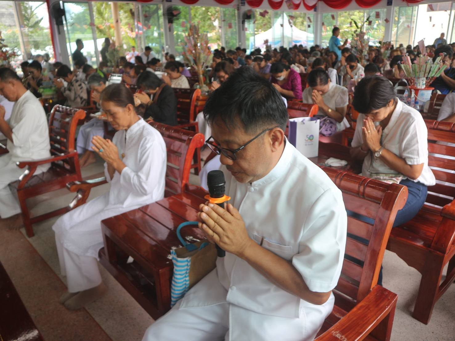 ภาพร่วมพิธีกรรมวัดเขาน้อยคงคาราม