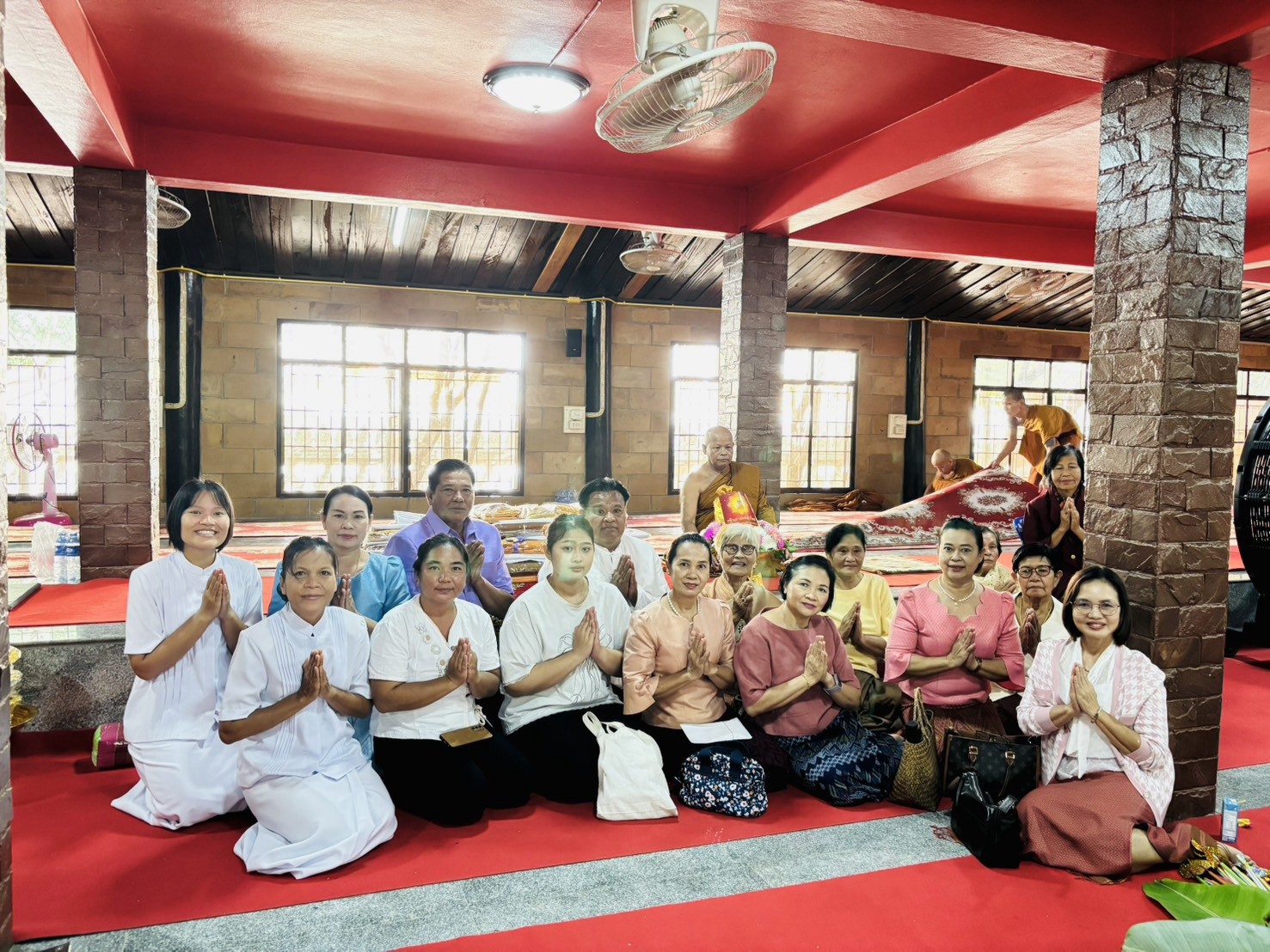 ภาพร่วมพิธีกรรมวัดหมากเขียบ