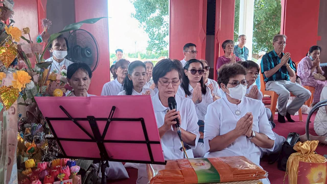 ภาพกล่าวคำถวายกฐินวัดเนินสัก