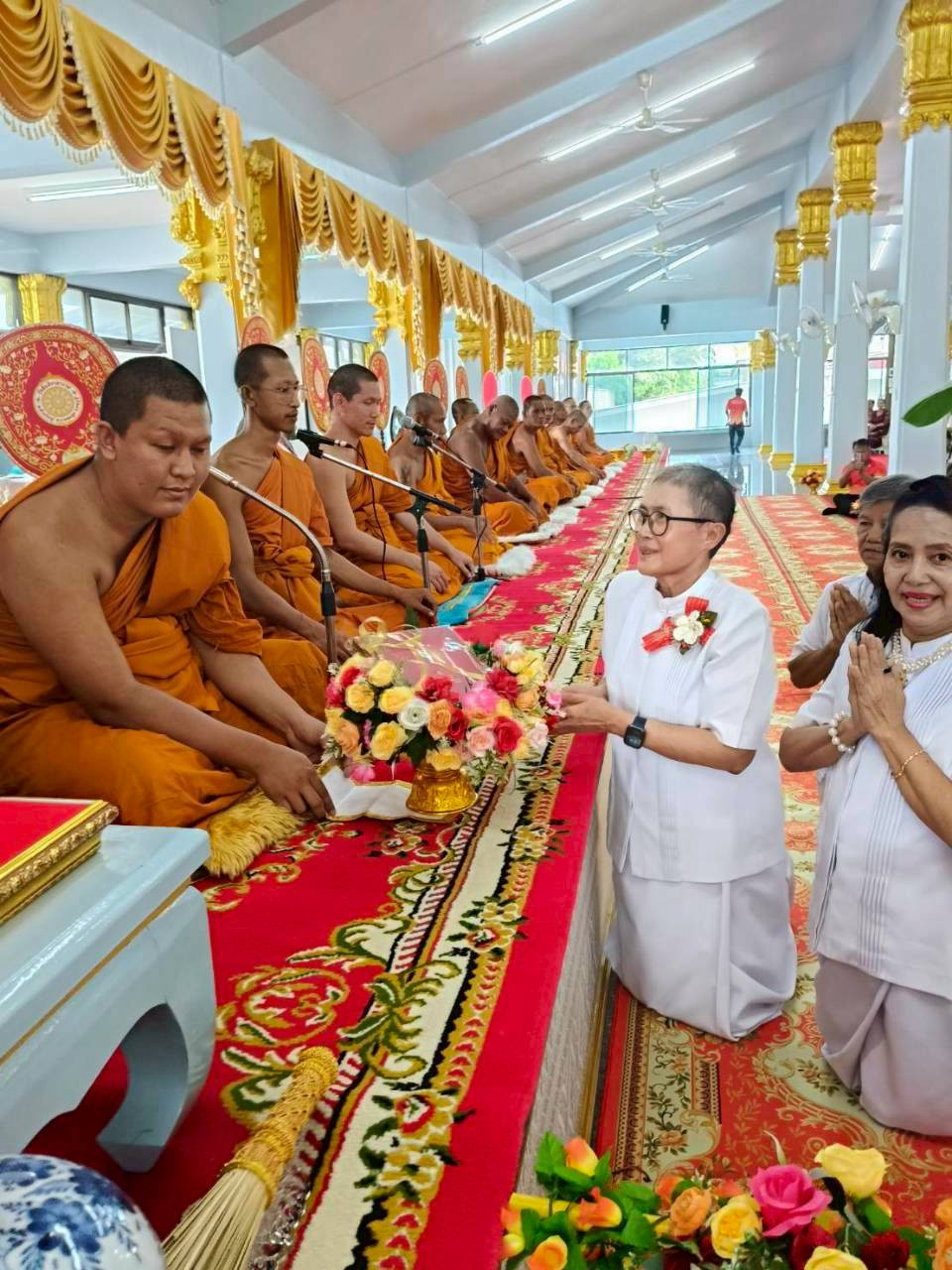 ภาพร่วมพิธีกรรมวัดสันติธาราวาส