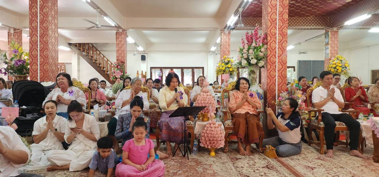 ภาพร่วมพิธีกรรมวัดหนองปรือ