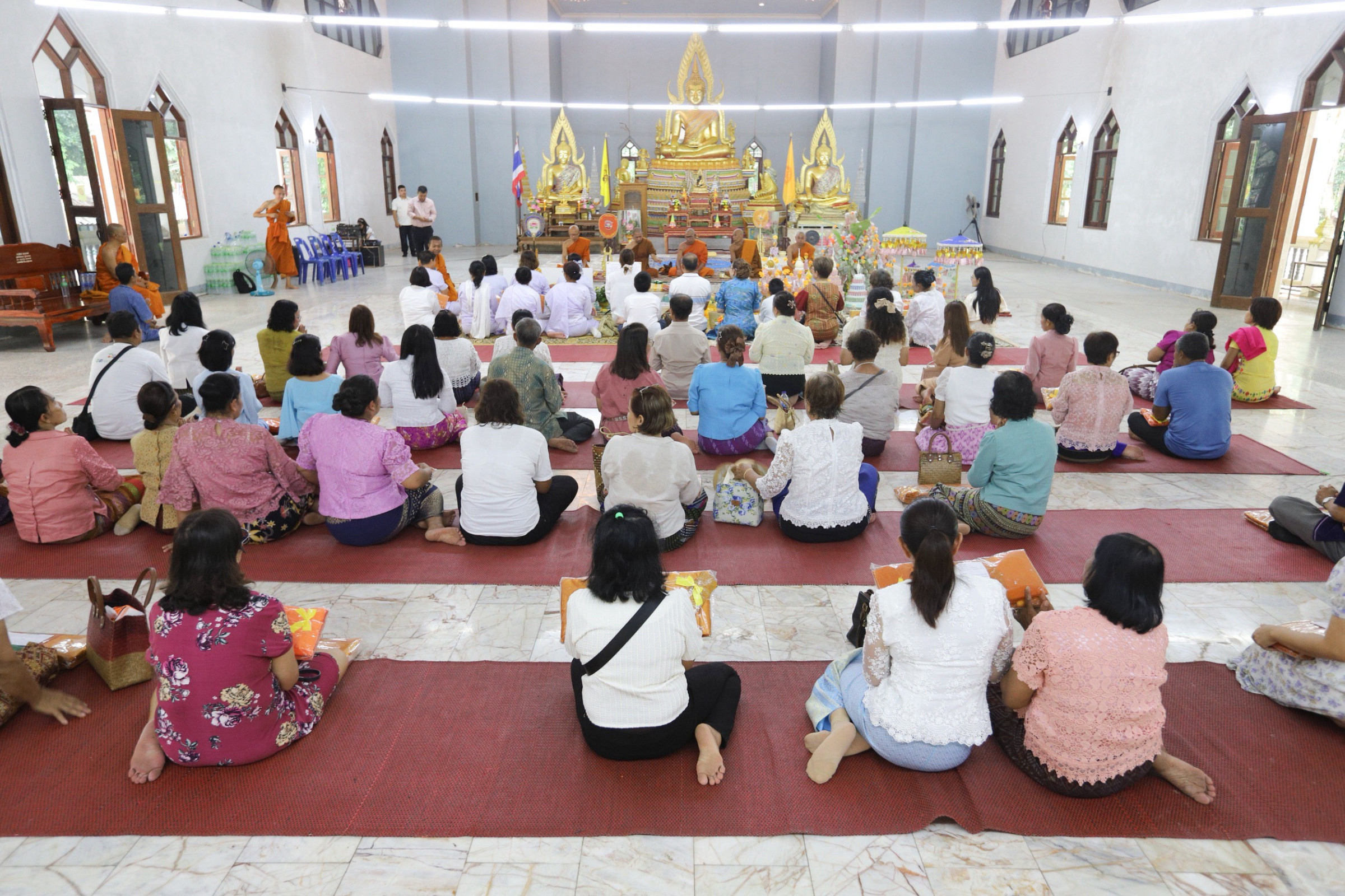 ภาพร่วมพิธีกรรมวัดศานติไมตรี