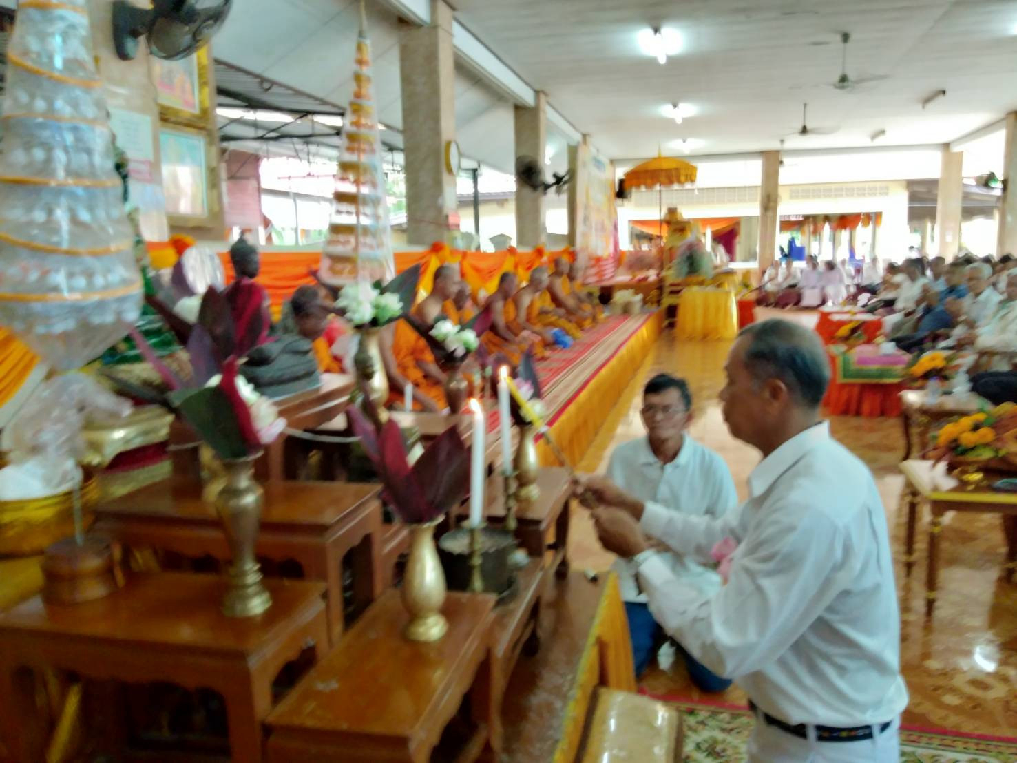 ภาพร่วมพิธีกรรมวัดไตรรัตนากร