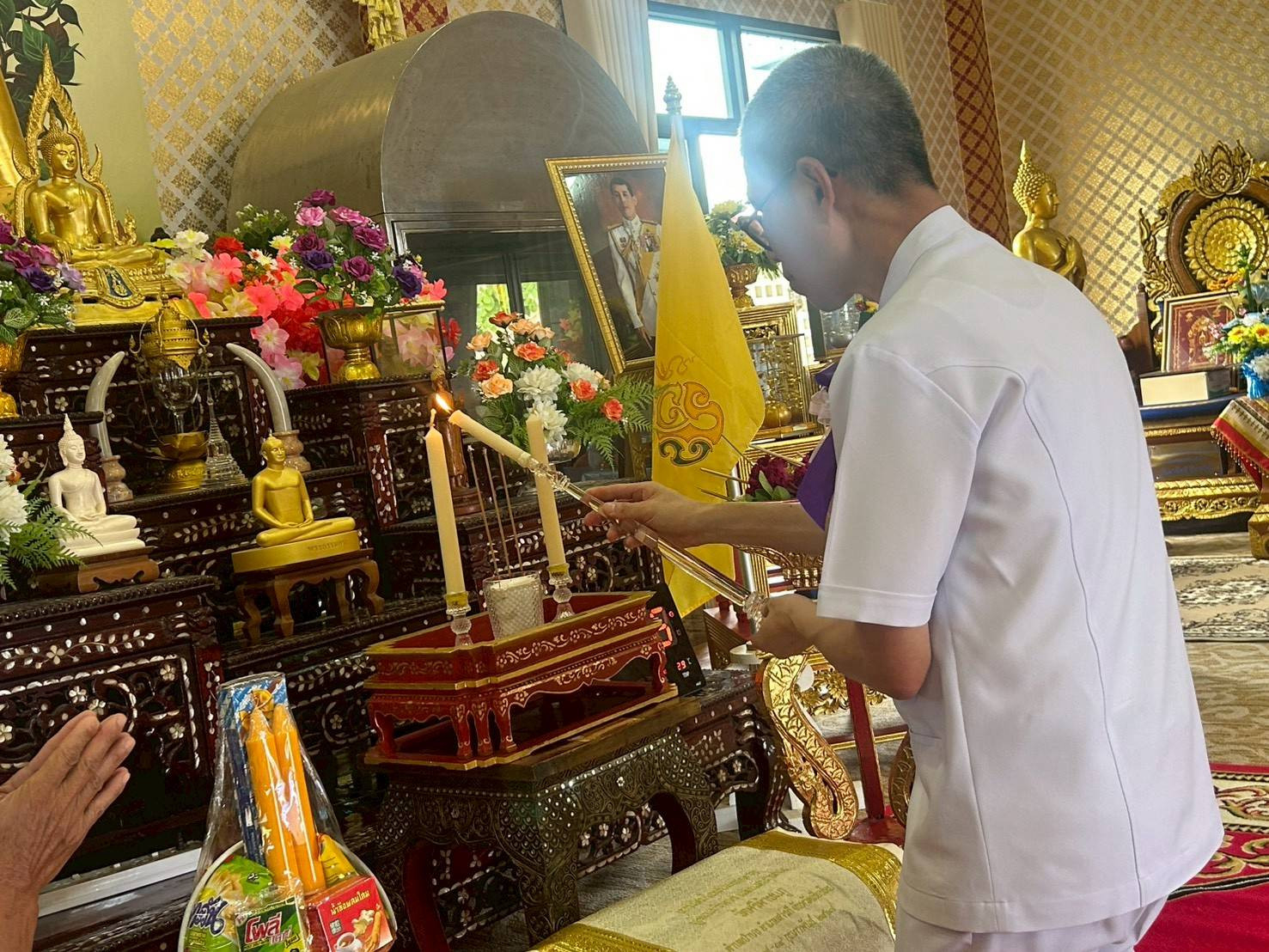 ภาพร่วมพิธีกรรมวัดป่างิ้ว