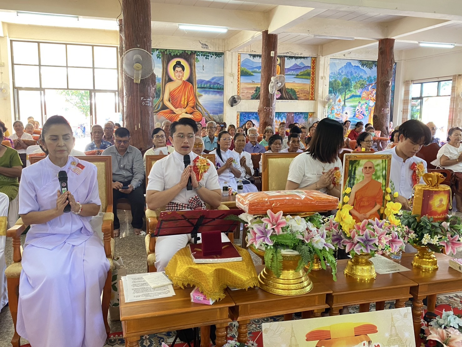 ภาพกล่าวคำถวายกฐินวัดบัวบาน