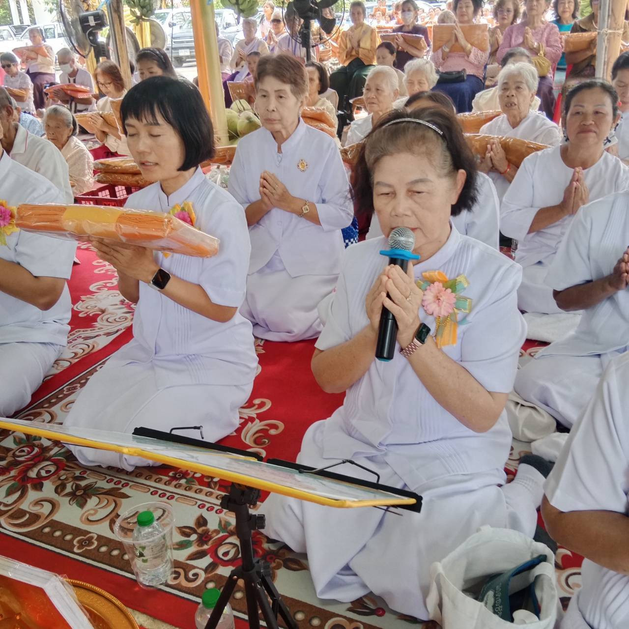 ภาพร่วมพิธีกรรมวัดรัฐถิวัลย์(ตาลเดี่ยว)