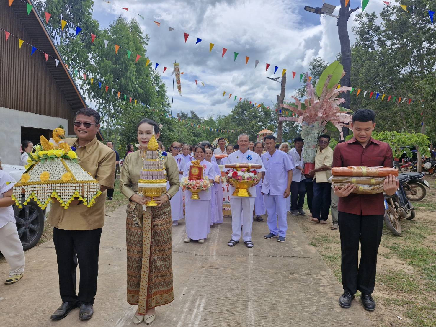 ภาพร่วมพิธีกรรมที่พักสงฆ์โชติชาติ