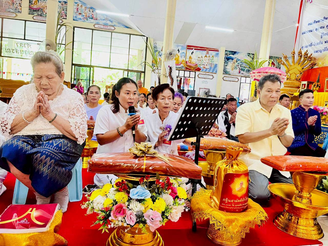 ภาพกล่าวคำถวายกฐินวัดศรีโคตรคีรี