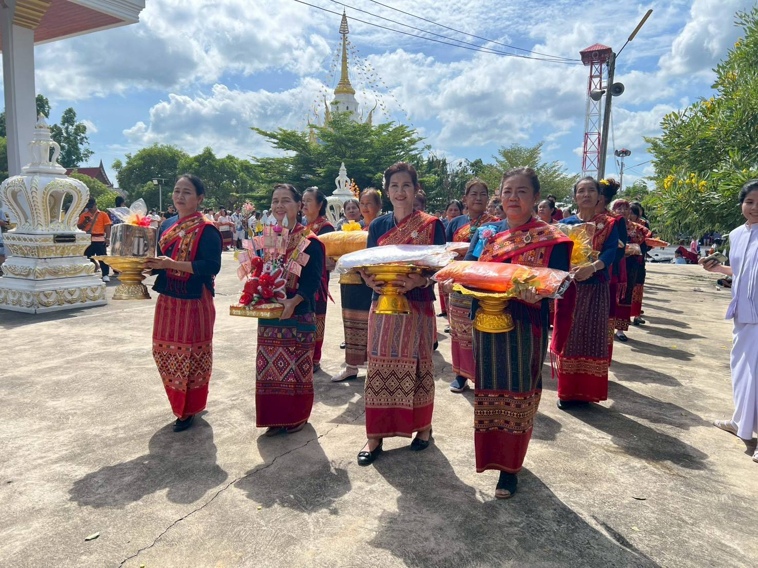 ภาพร่วมพิธีกรรมวัดสระบัวก่ำ