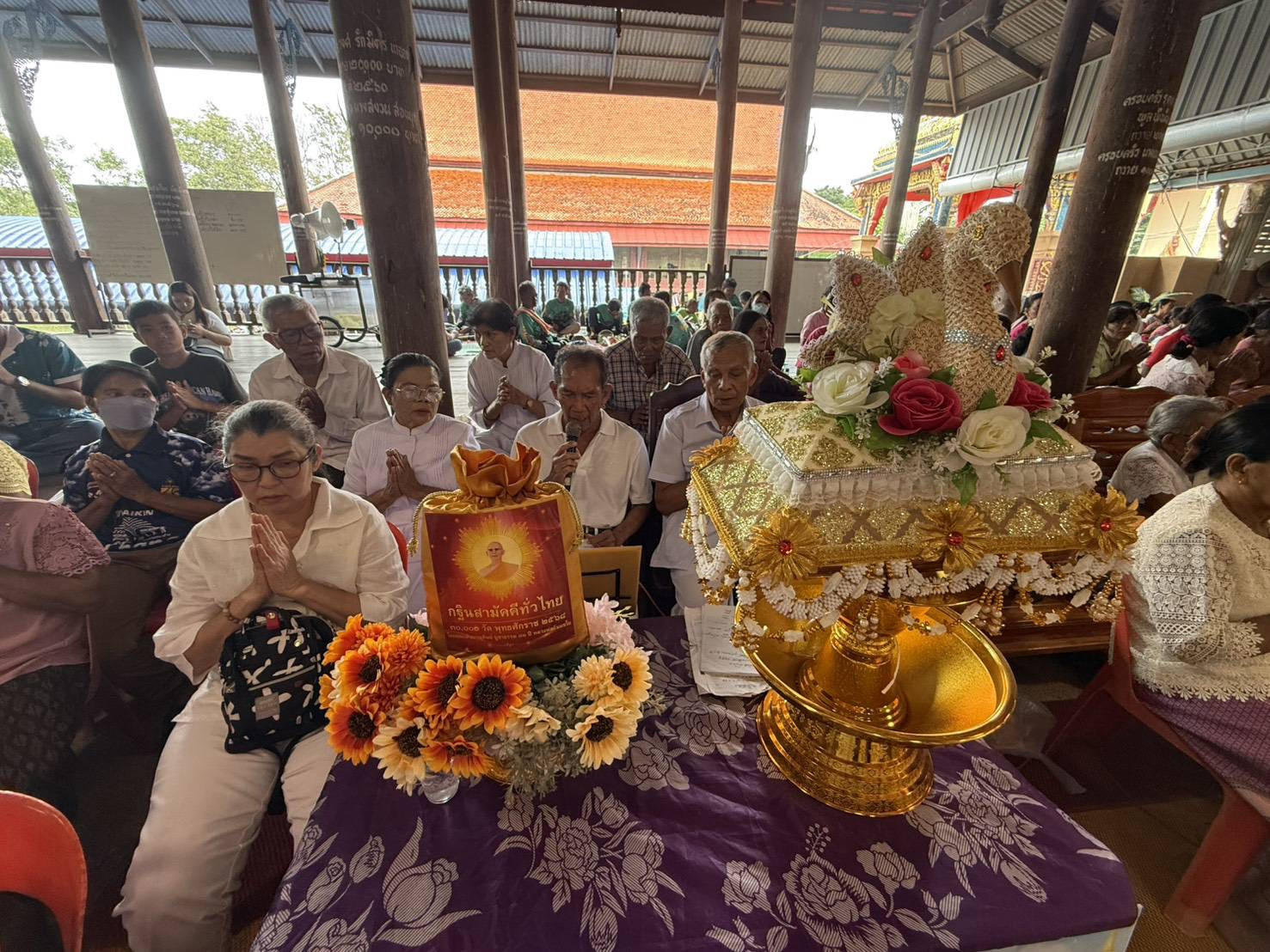 ภาพร่วมพิธีกรรมวัดโพธิ์เรียง