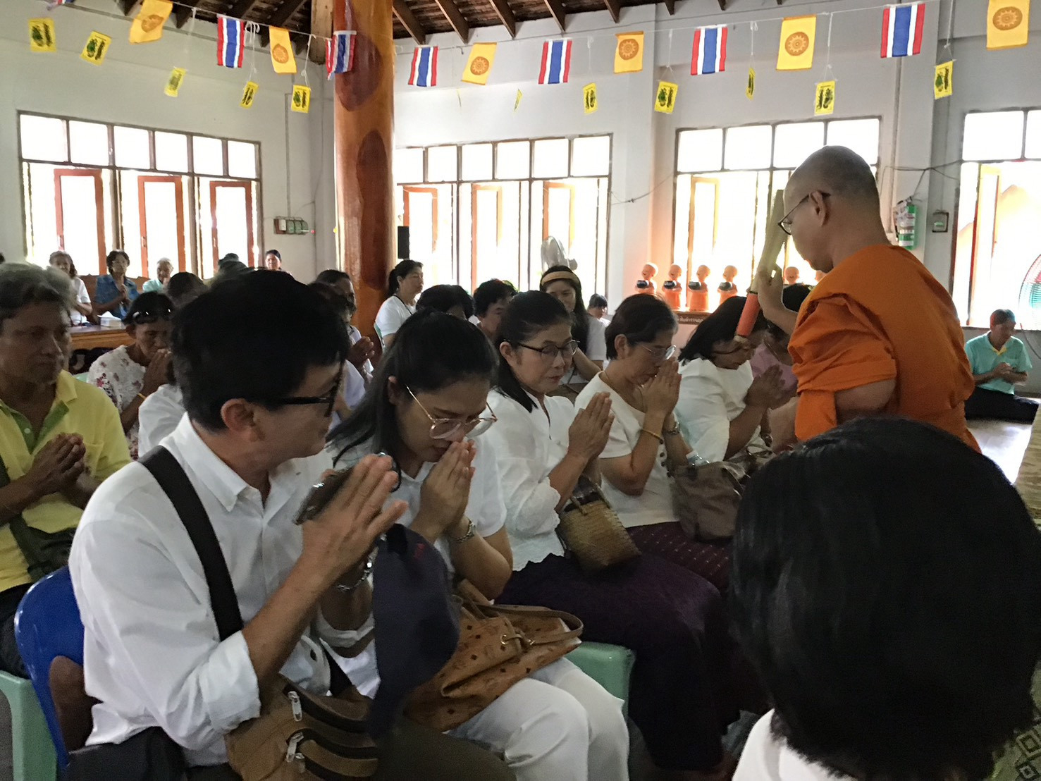 ภาพร่วมพิธีกรรมวัดดอนสว่าง