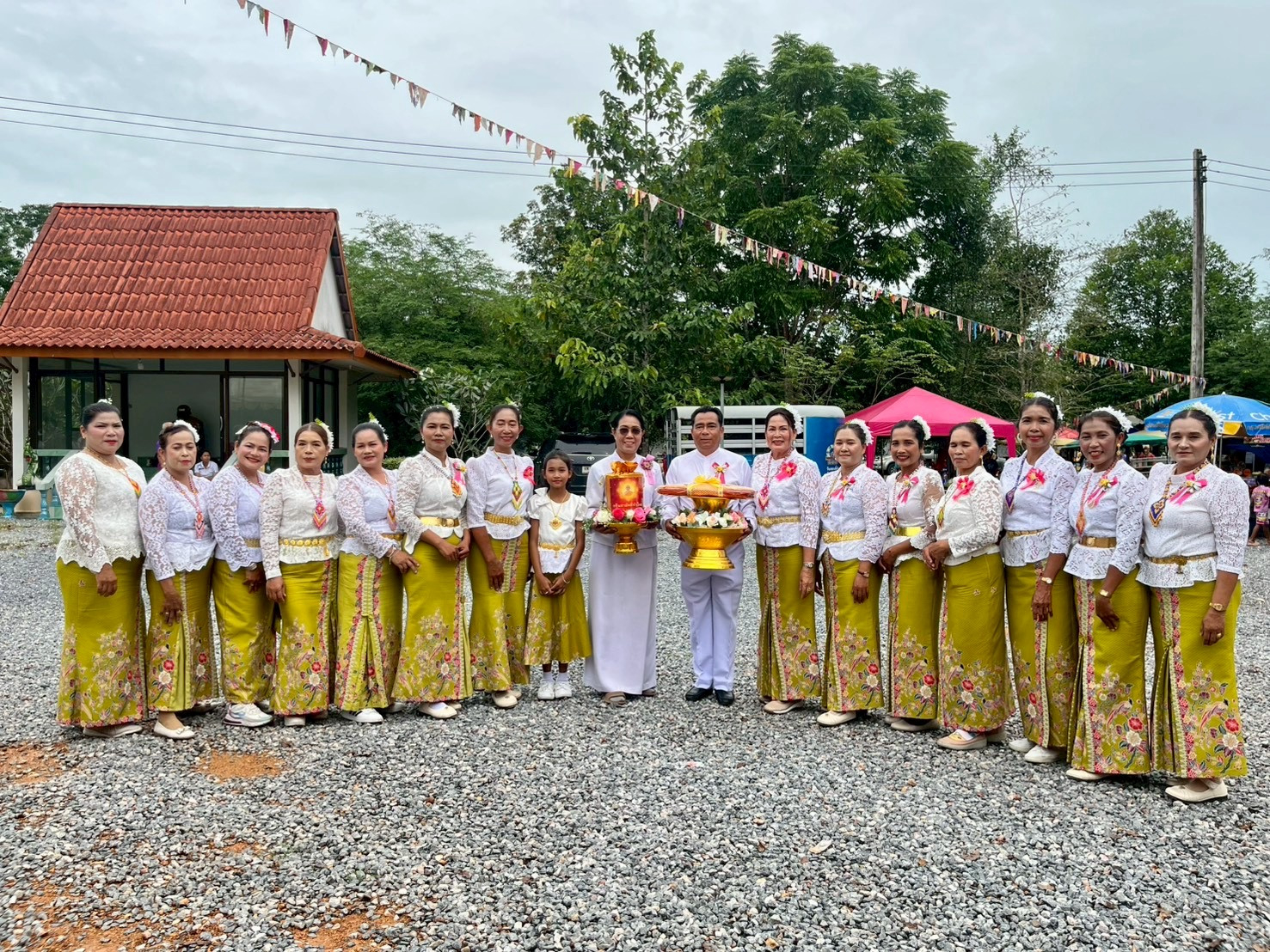 ภาพร่วมพิธีกรรมวัดขุนหลวงนิมิต