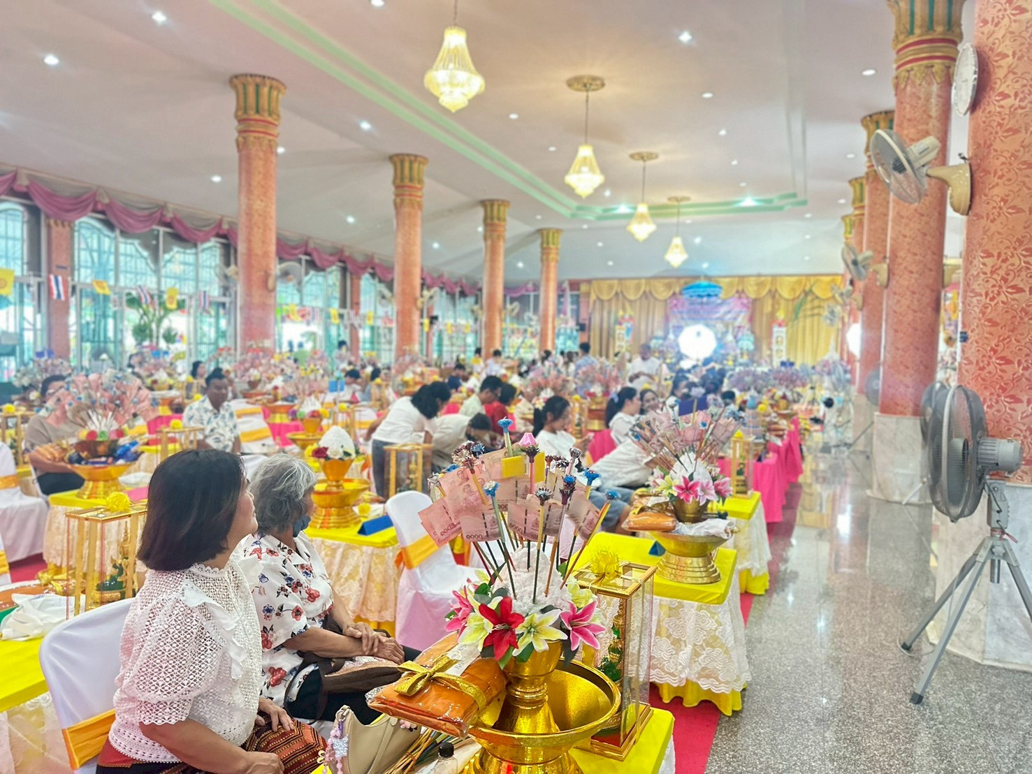 ภาพร่วมพิธีกรรมวัดหนองเสือ