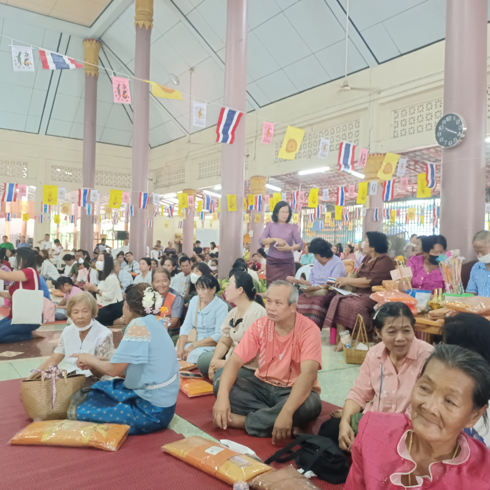 ภาพร่วมพิธีกรรมวัดดอนชะเอม