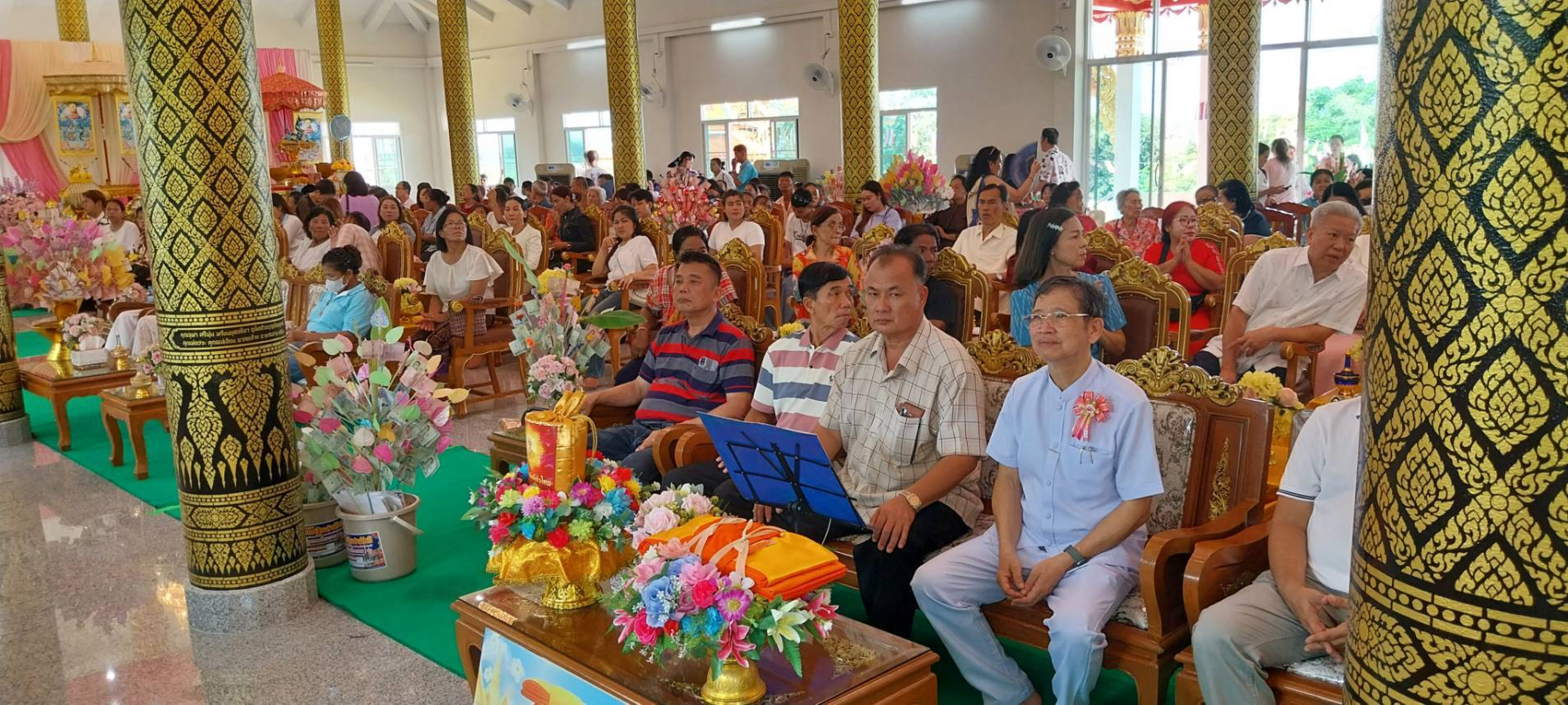 ภาพร่วมพิธีกรรมวัดมงคลรัตนาราม