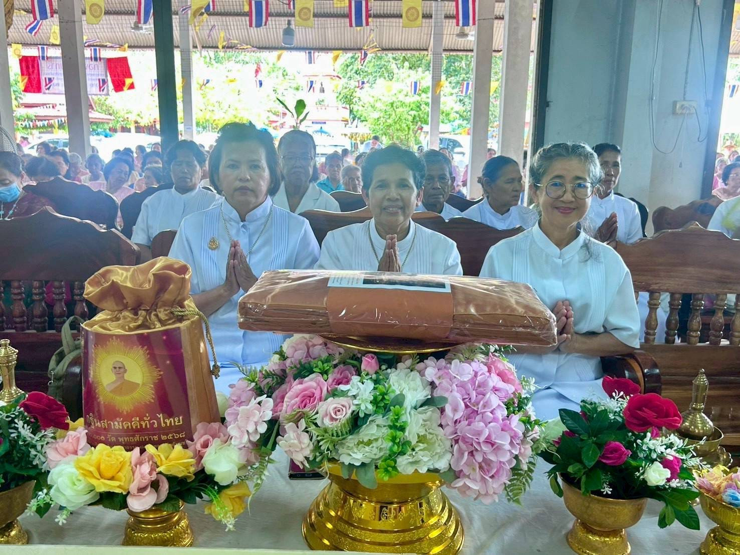 ภาพร่วมพิธีกรรมวัดหัวหมอน
