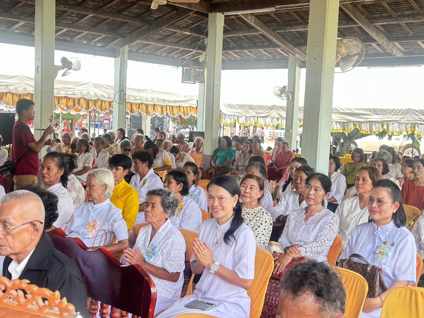 ภาพร่วมพิธีกรรมวัดเกาะทองสม