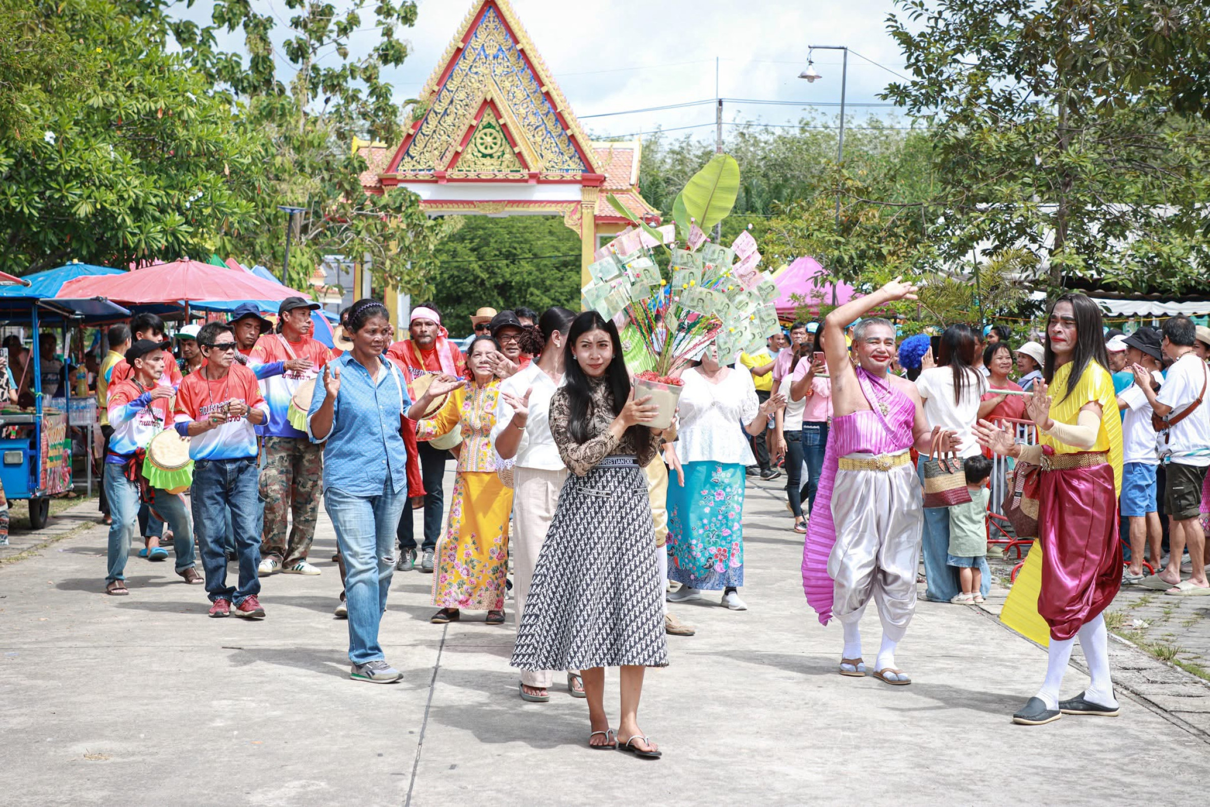 ภาพร่วมพิธีกรรมสำนักสงฆ์โตนดแสงทอง
