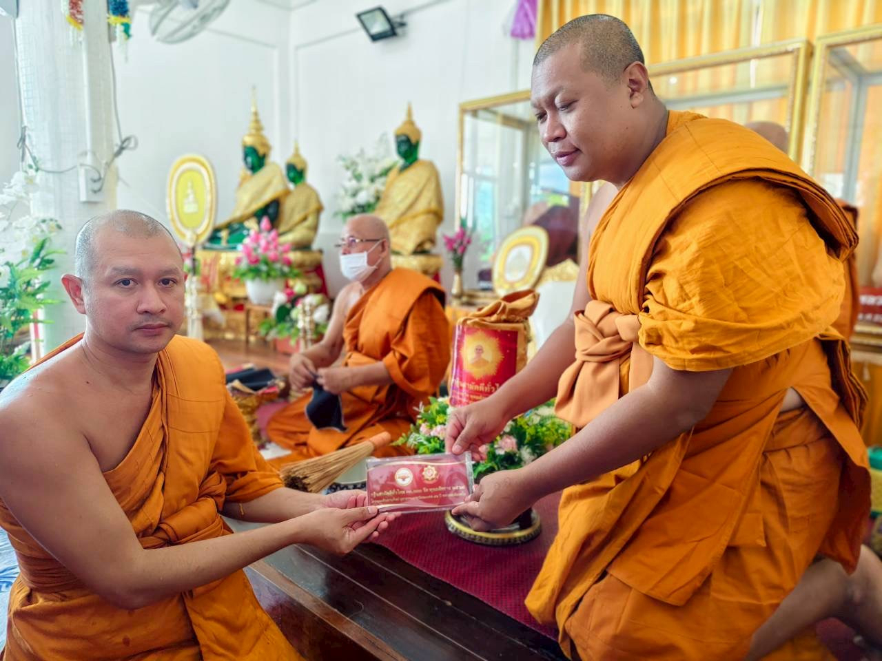 ภาพร่วมพิธีกรรมวัดคงกระพันชาตรี