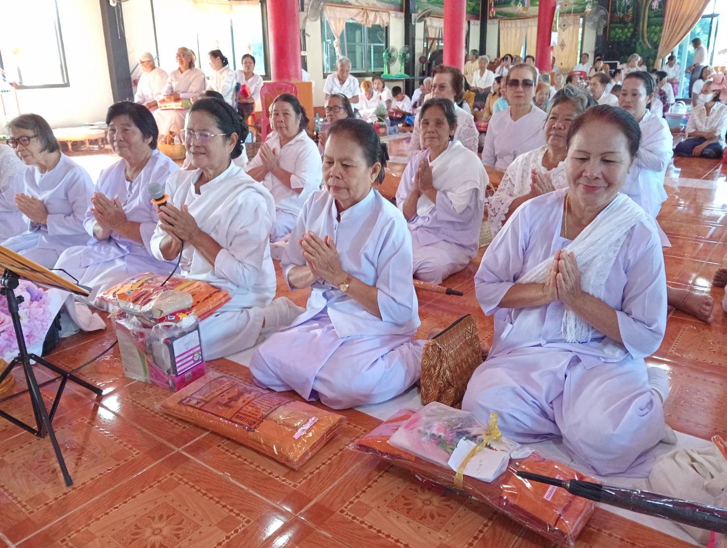 ภาพร่วมพิธีกรรมวัดมณีชลขันธ์(มณีชลขันท์)