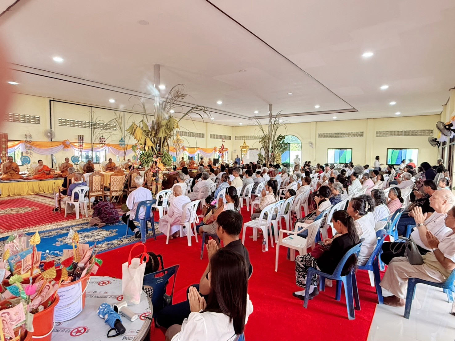 ภาพร่วมพิธีกรรมวัดซับสนุ่น