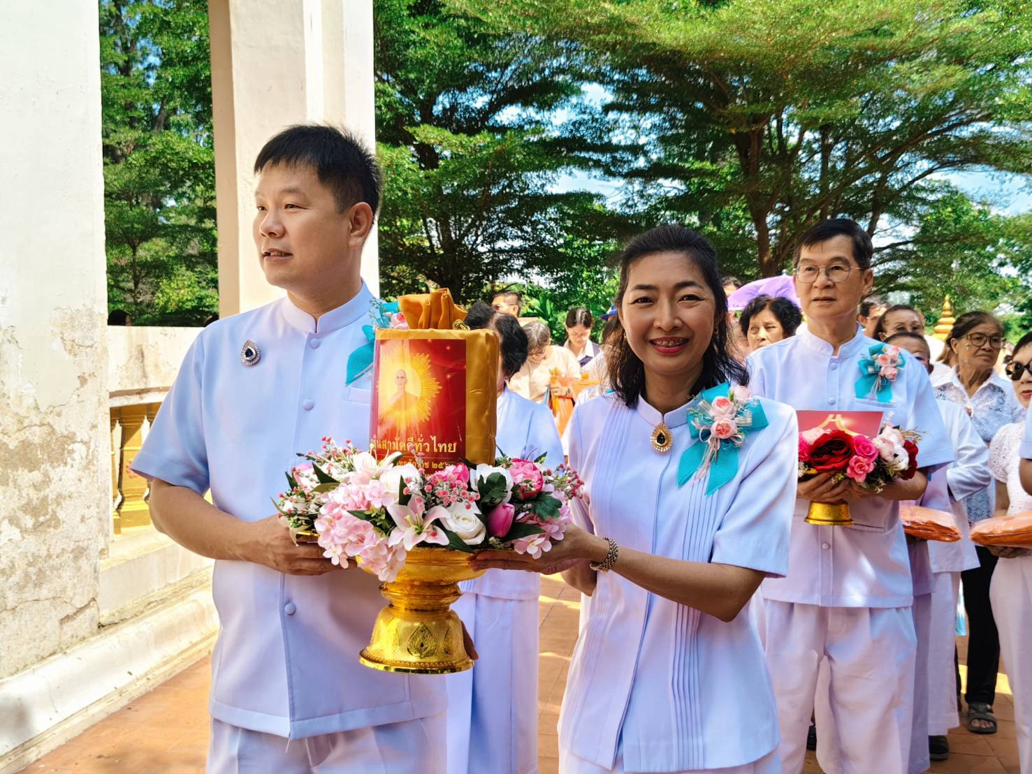 ภาพร่วมขบวนกฐินวัดดอนทอง