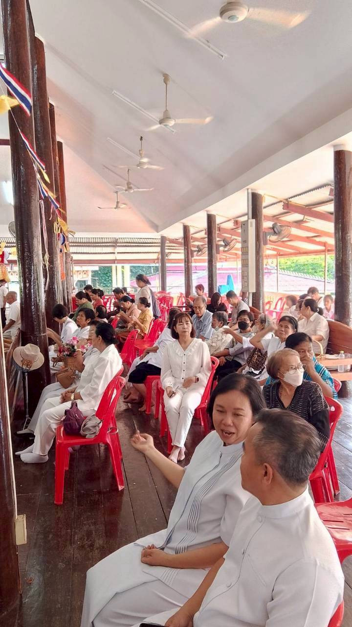 ภาพร่วมพิธีกรรมวัดเก้าชั่ง