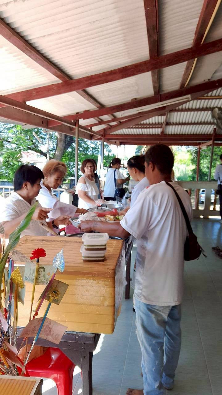 ภาพร่วมพิธีกรรมวัดเก้าชั่ง