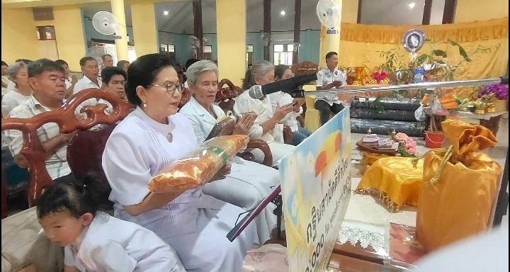 ภาพกล่าวคำถวายกฐินวัดหนองหลวง