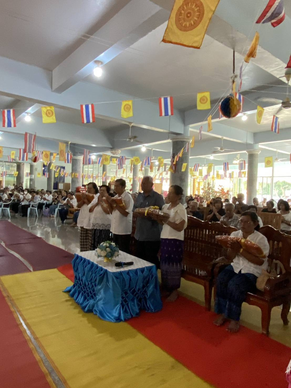 ภาพร่วมพิธีกรรมวัดสามผาน