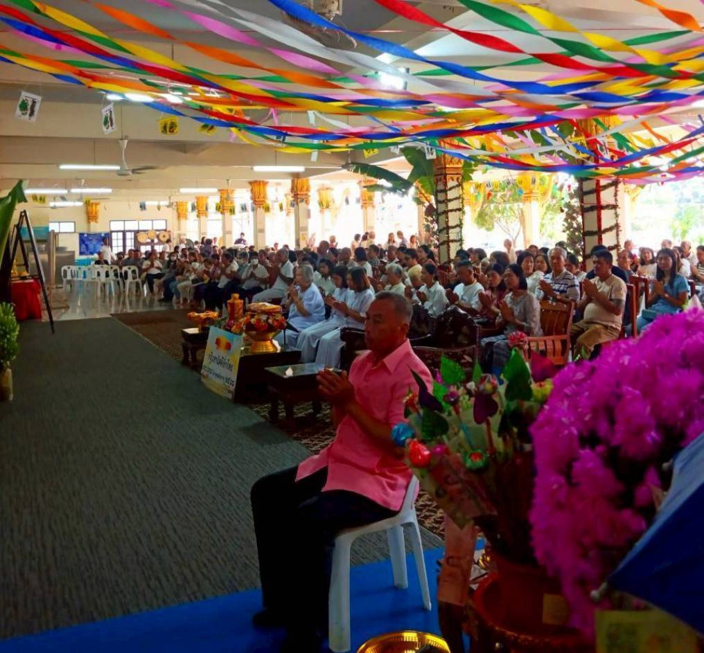 ภาพร่วมพิธีกรรมวัดไผ่ล้อม