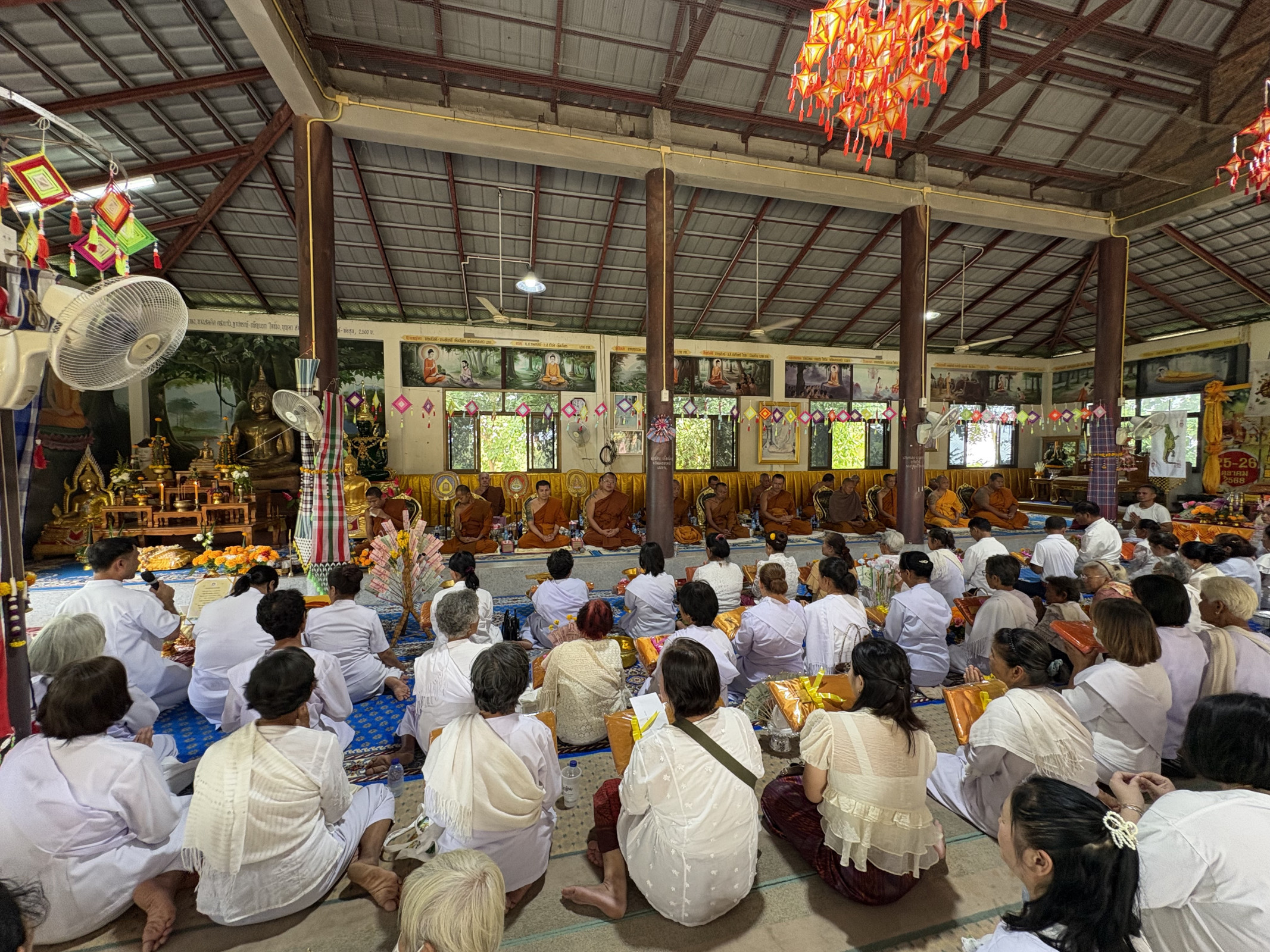 ภาพร่วมพิธีกรรมวัดบวรพินิจชัย