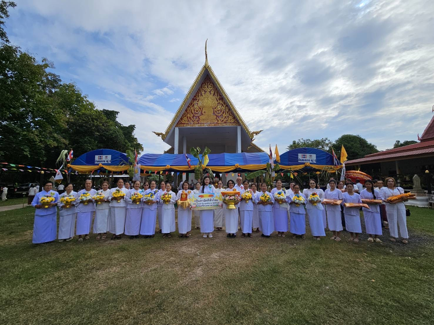 ภาพร่วมพิธีกรรมวัดเบญจพรรณวนาราม