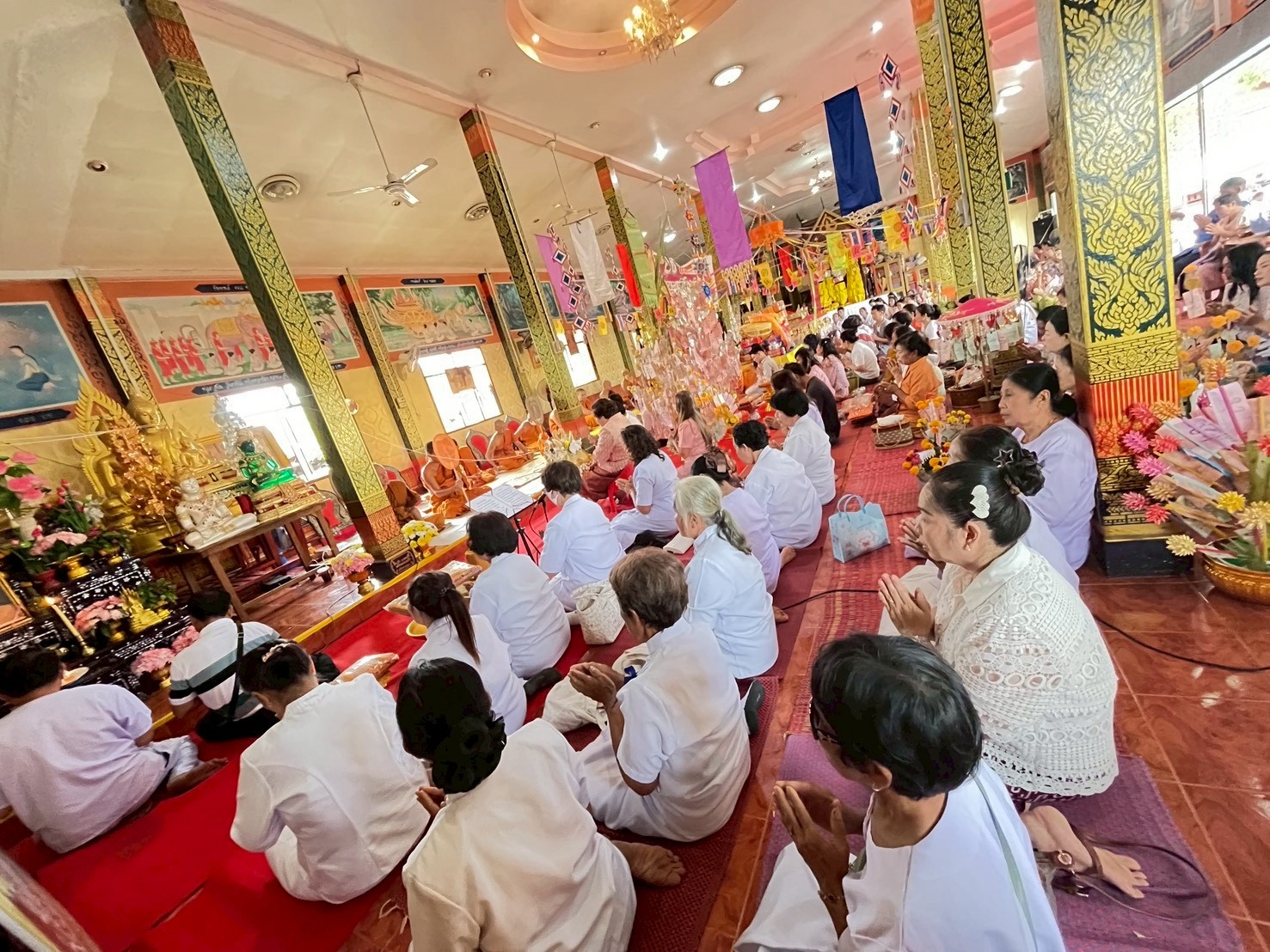 ภาพร่วมพิธีกรรมวัดบึงคชสาร