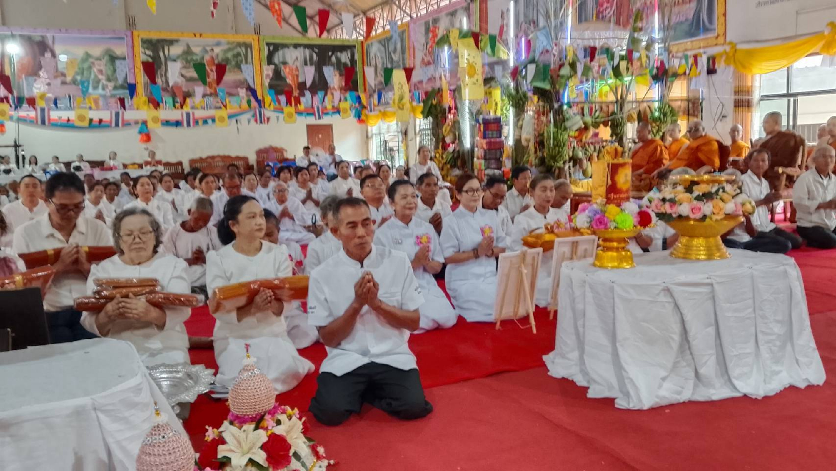 ภาพร่วมพิธีกรรมวัดหนองบาก