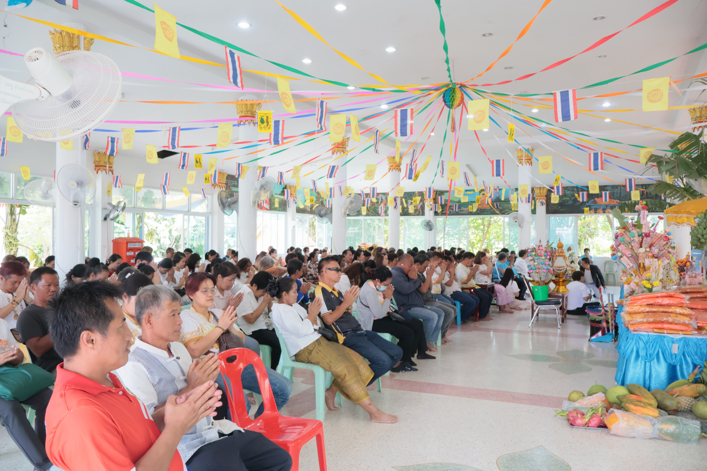 ภาพร่วมพิธีกรรมวัดคลองไทร