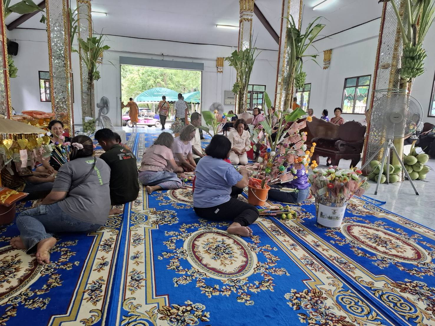 ภาพร่วมพิธีกรรมวัดตะเคียนงามลักคณานุกูล