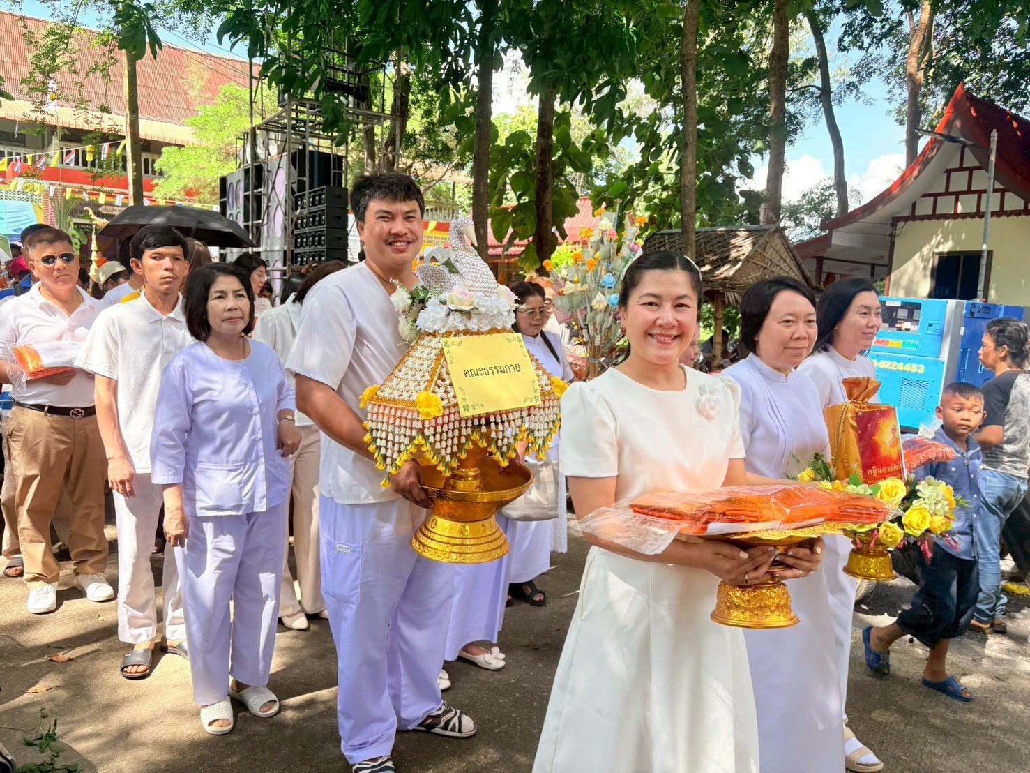 ภาพร่วมพิธีกรรมวัดบ้านเก่า