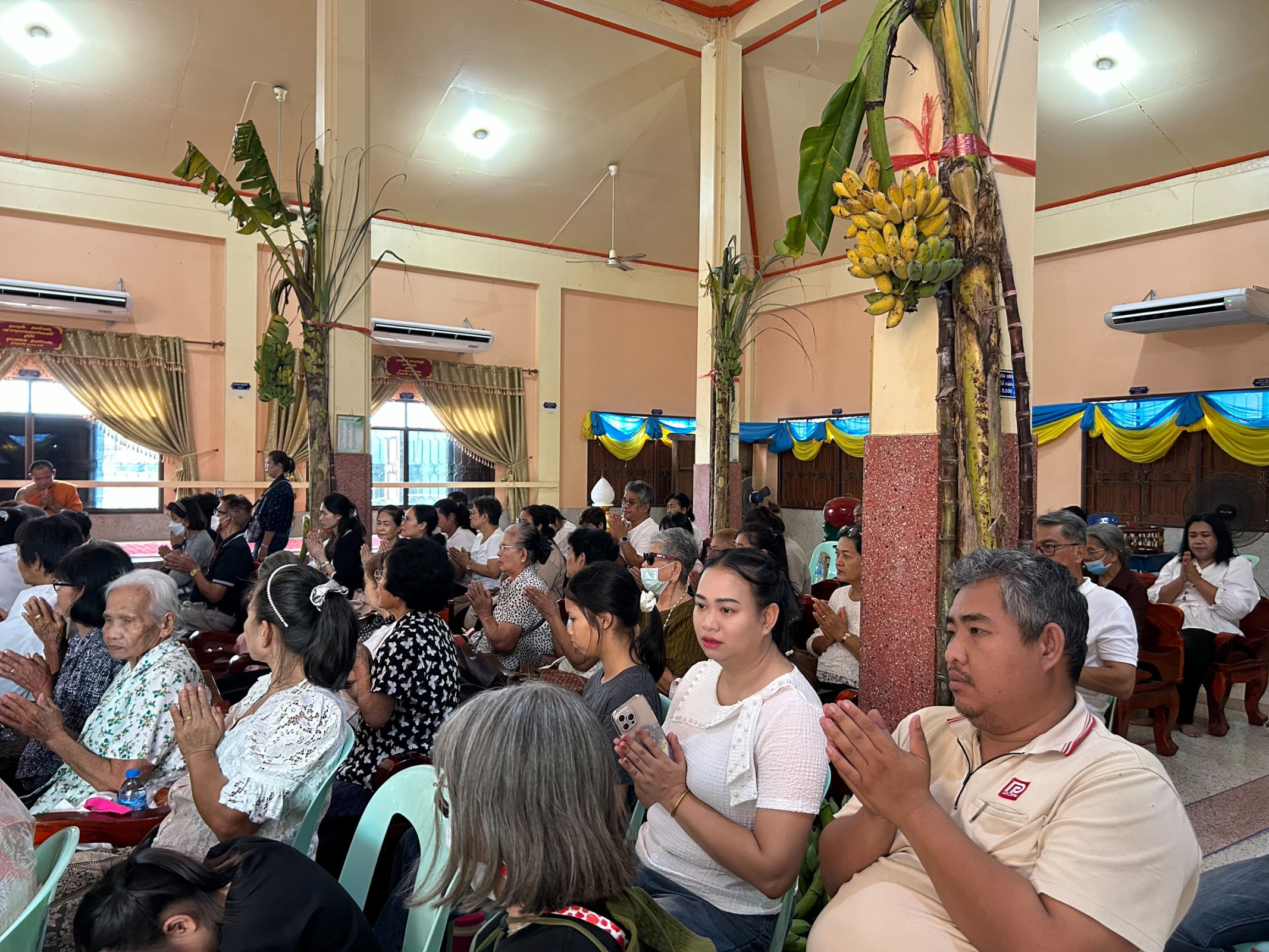 ภาพร่วมพิธีกรรมวัดสุขวราราม