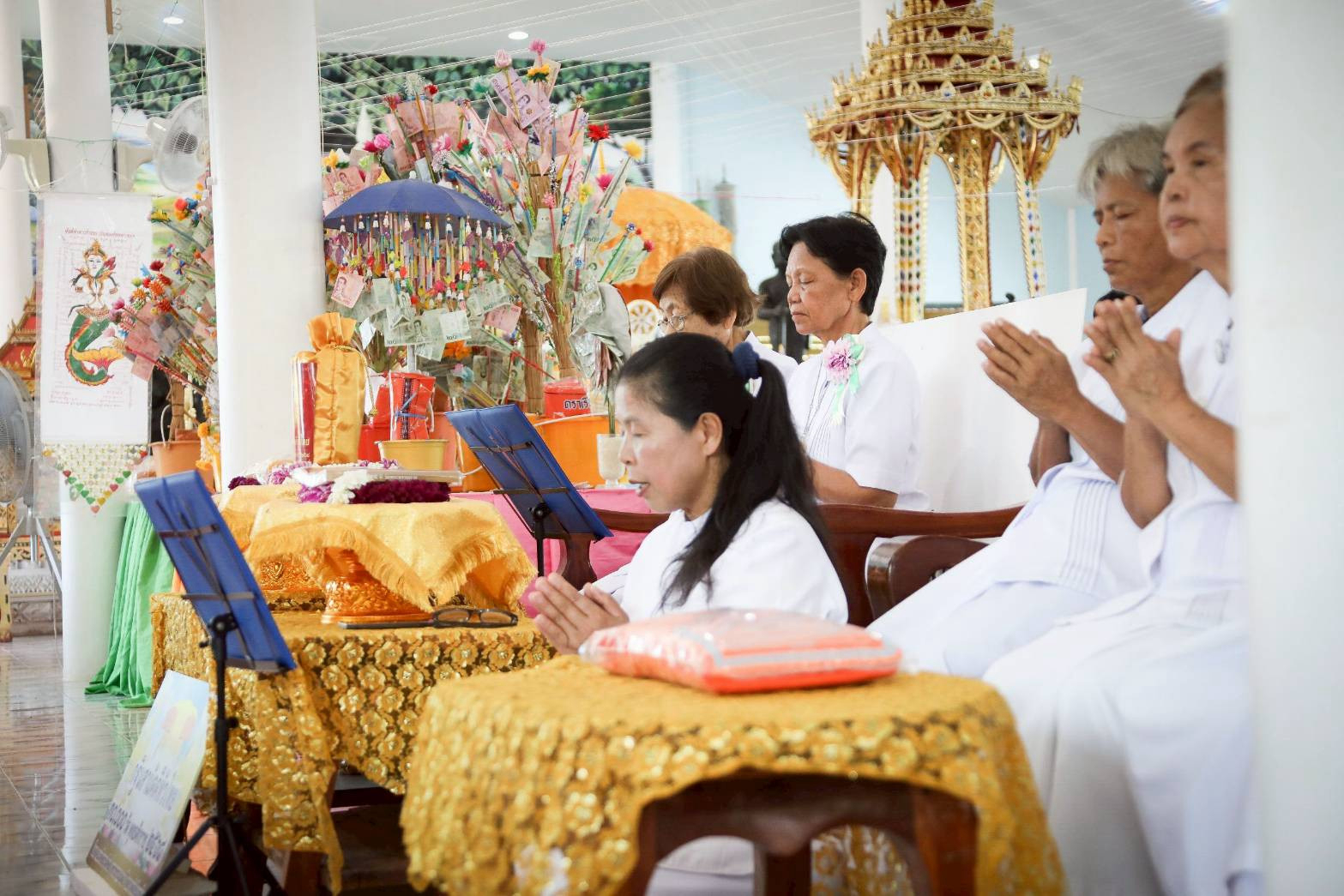 ภาพร่วมพิธีกรรมวัดพุลุ้ง