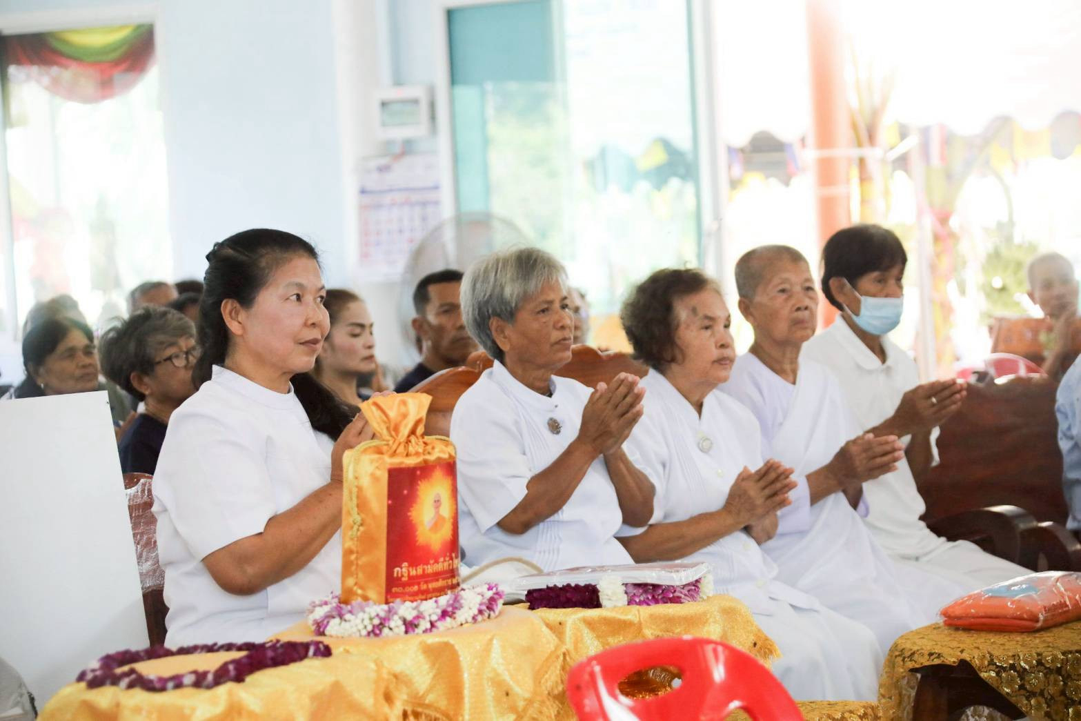 ภาพร่วมพิธีกรรมวัดพุลุ้ง