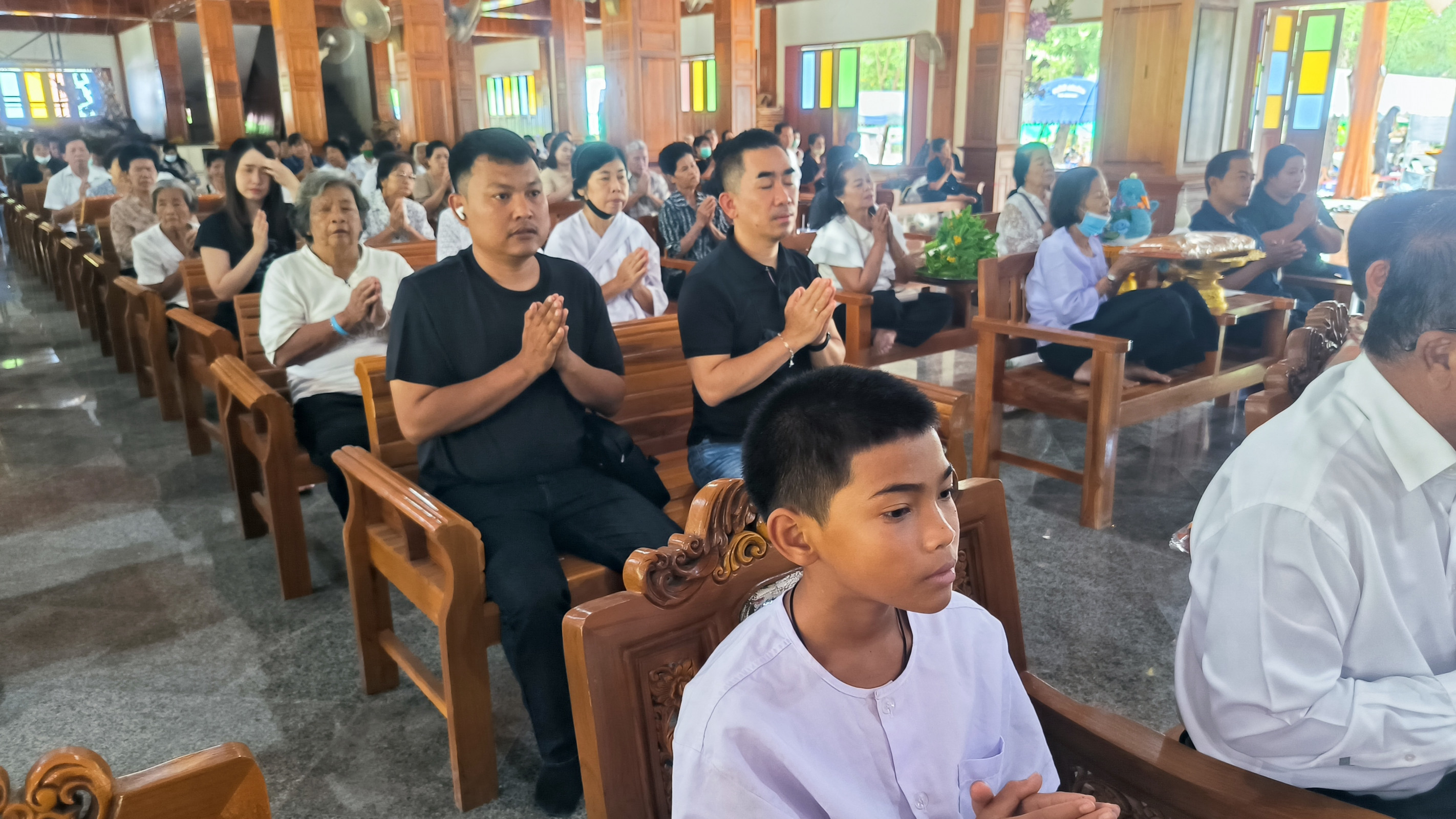 ภาพร่วมพิธีกรรมวัดโคกหลวง