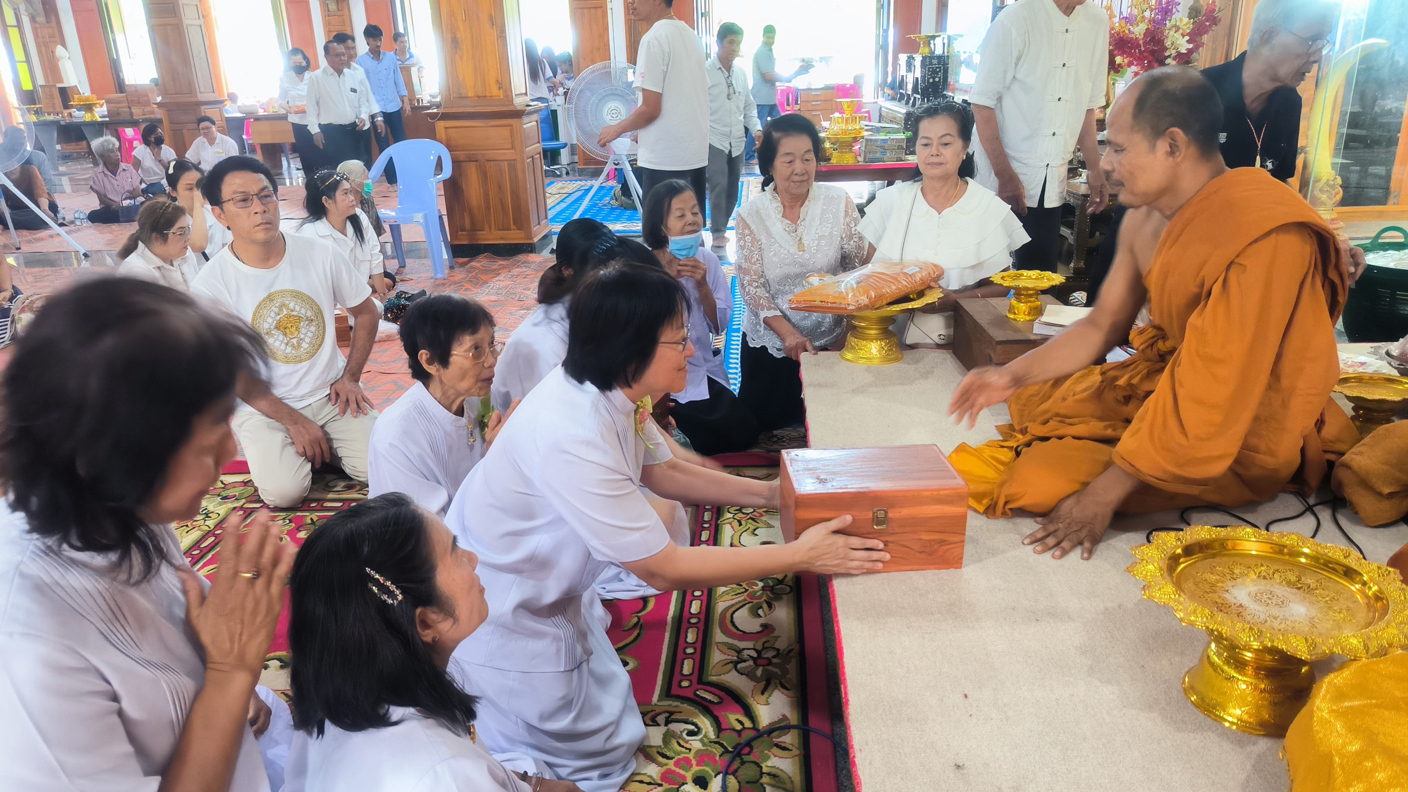 ภาพร่วมพิธีกรรมวัดโคกหลวง