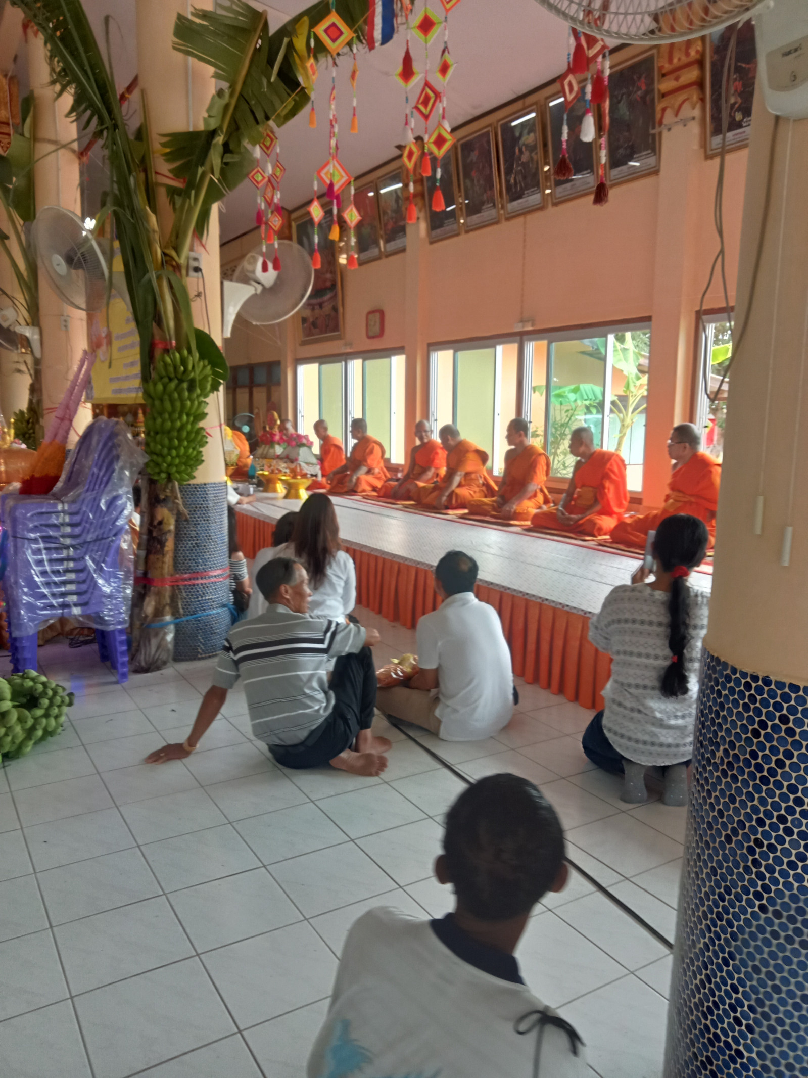 ภาพร่วมพิธีกรรมวัดต้นสะตือ