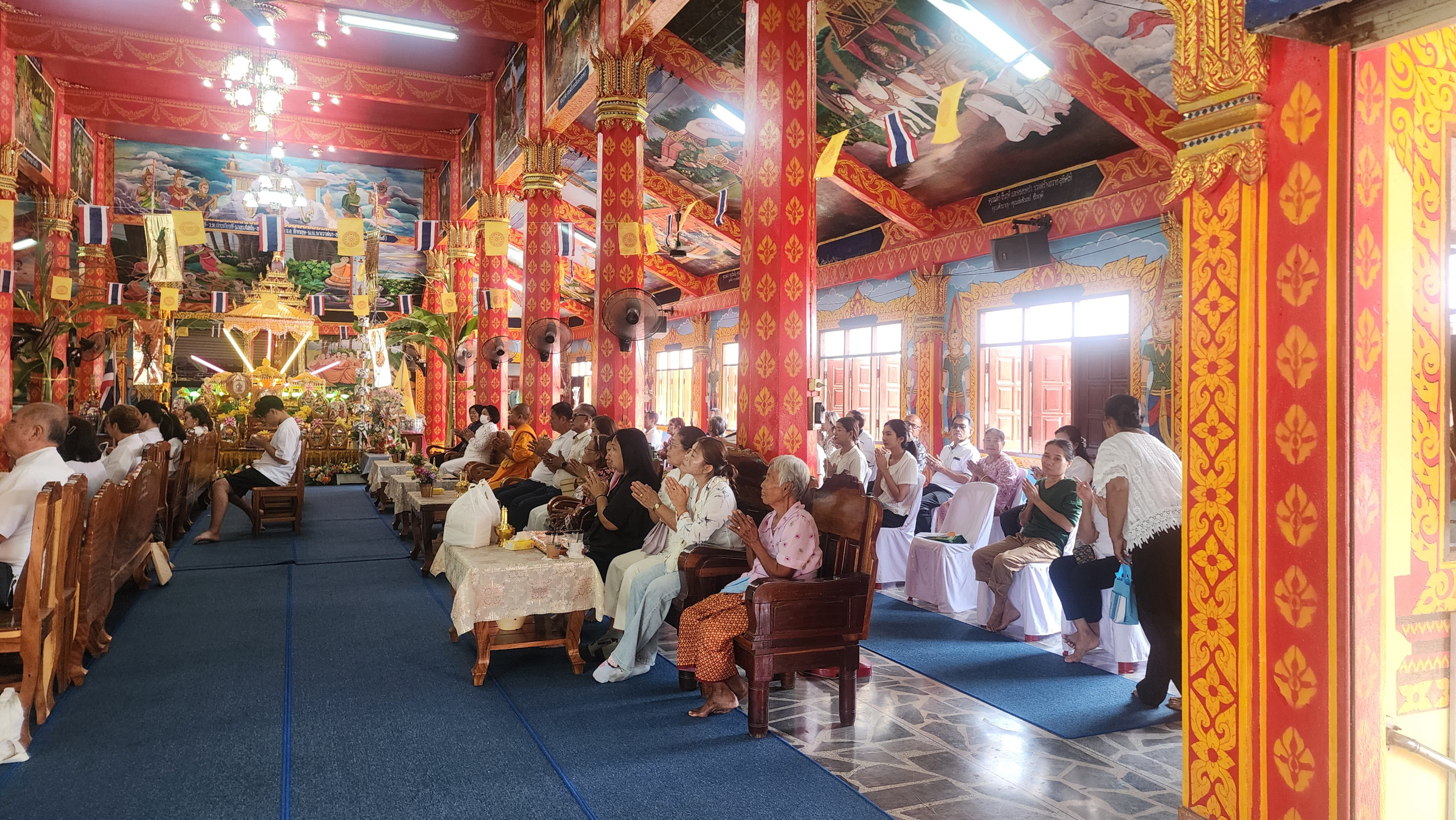 ภาพร่วมพิธีกรรมวัดบ้านม้า