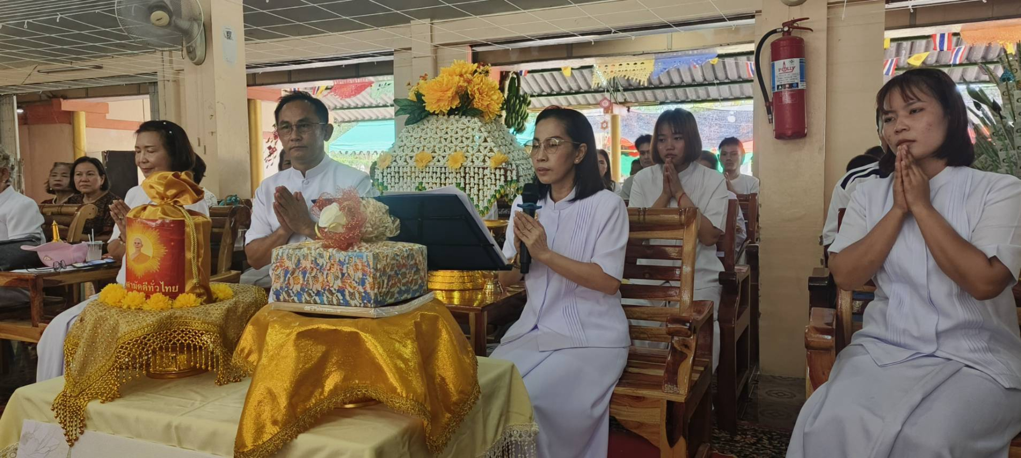 ภาพกล่าวคำถวายกฐินวัดหนองแท่นพระ