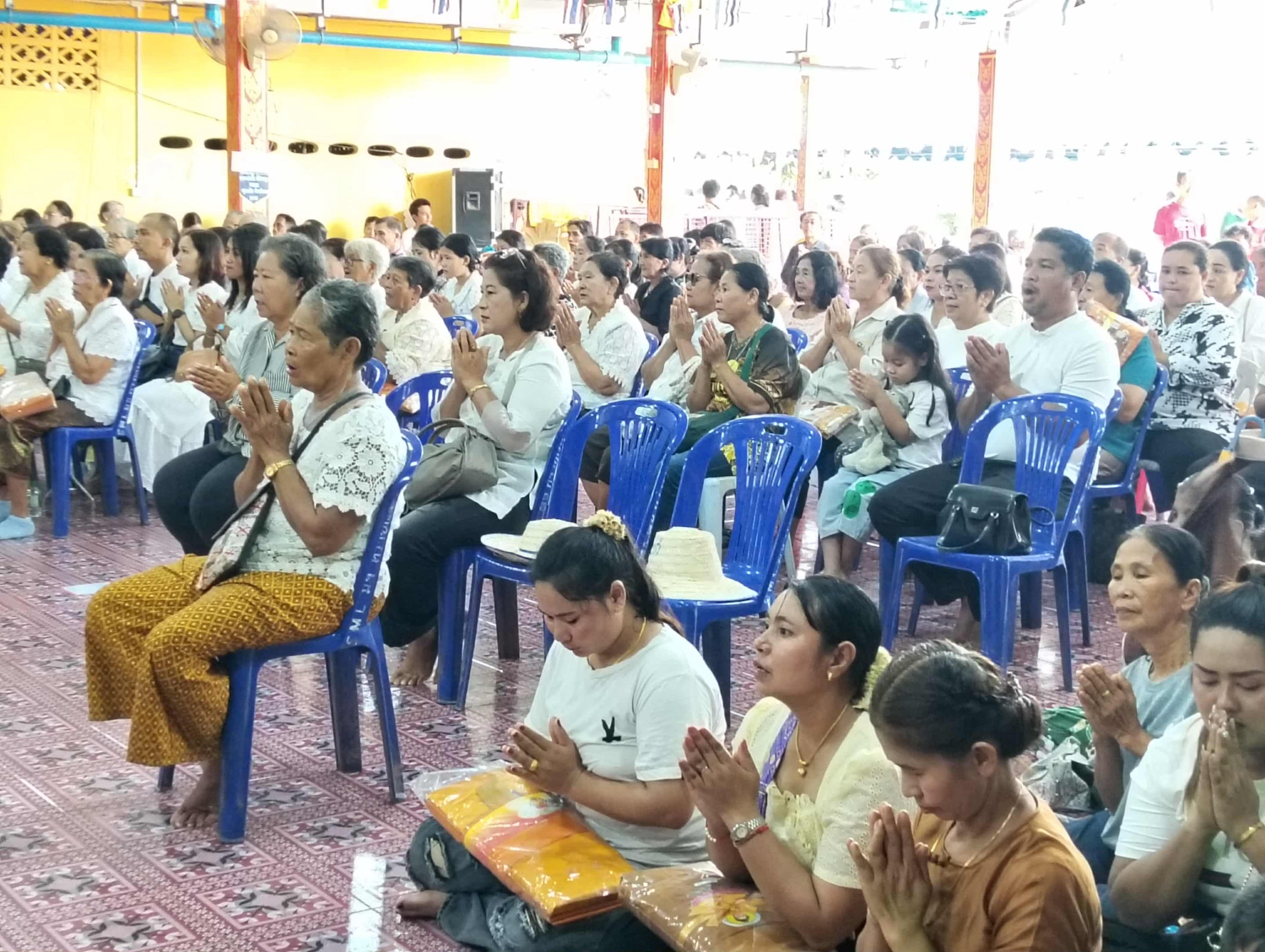 ภาพร่วมพิธีกรรมวัดเขาชันโต๊ะ