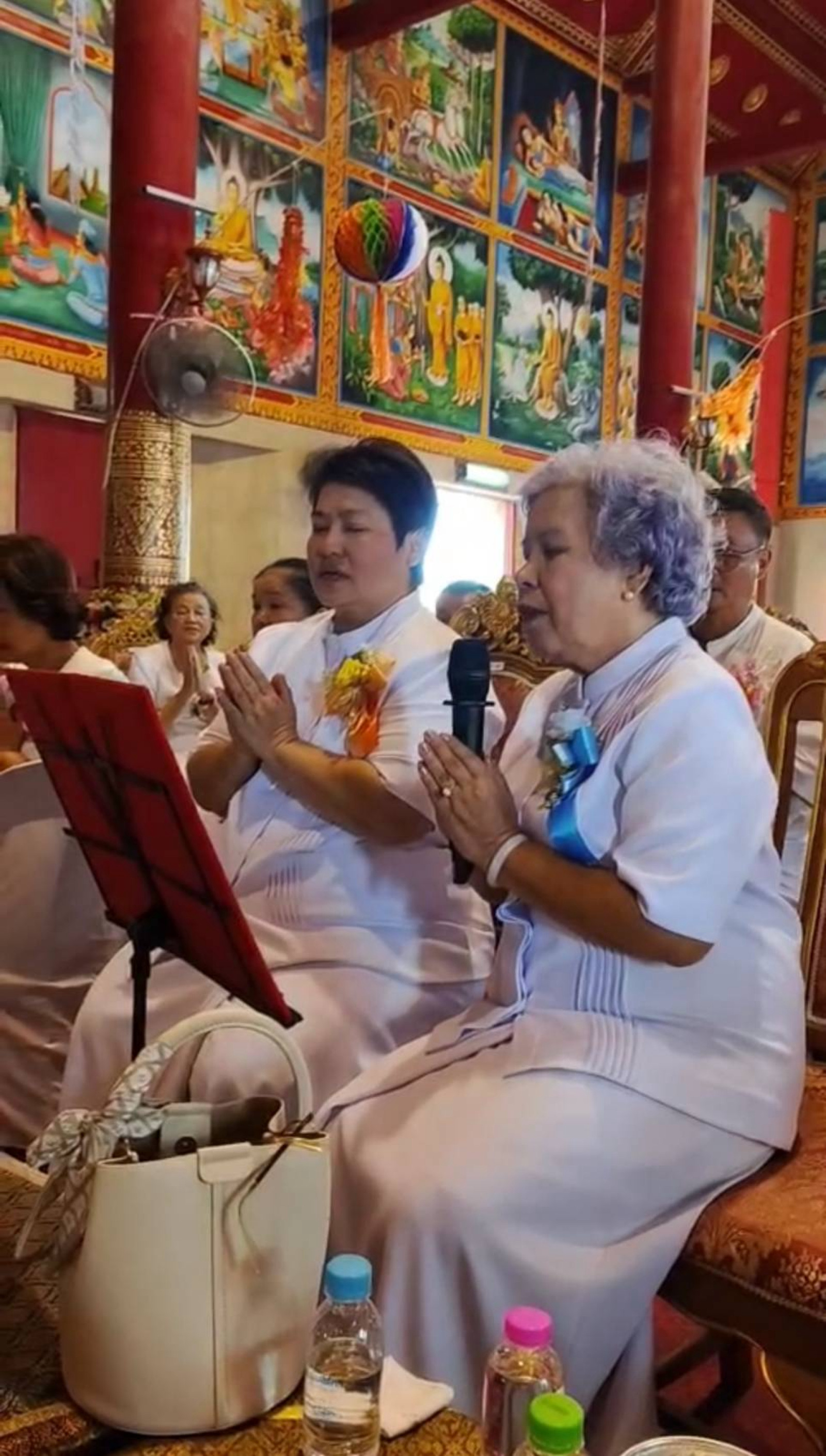 ภาพกล่าวคำถวายกฐินวัดเหมืองแดง